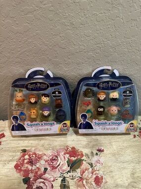 Warner Bros. Squish-a-longs Mini Squish Toy Pack - Assorted Colors